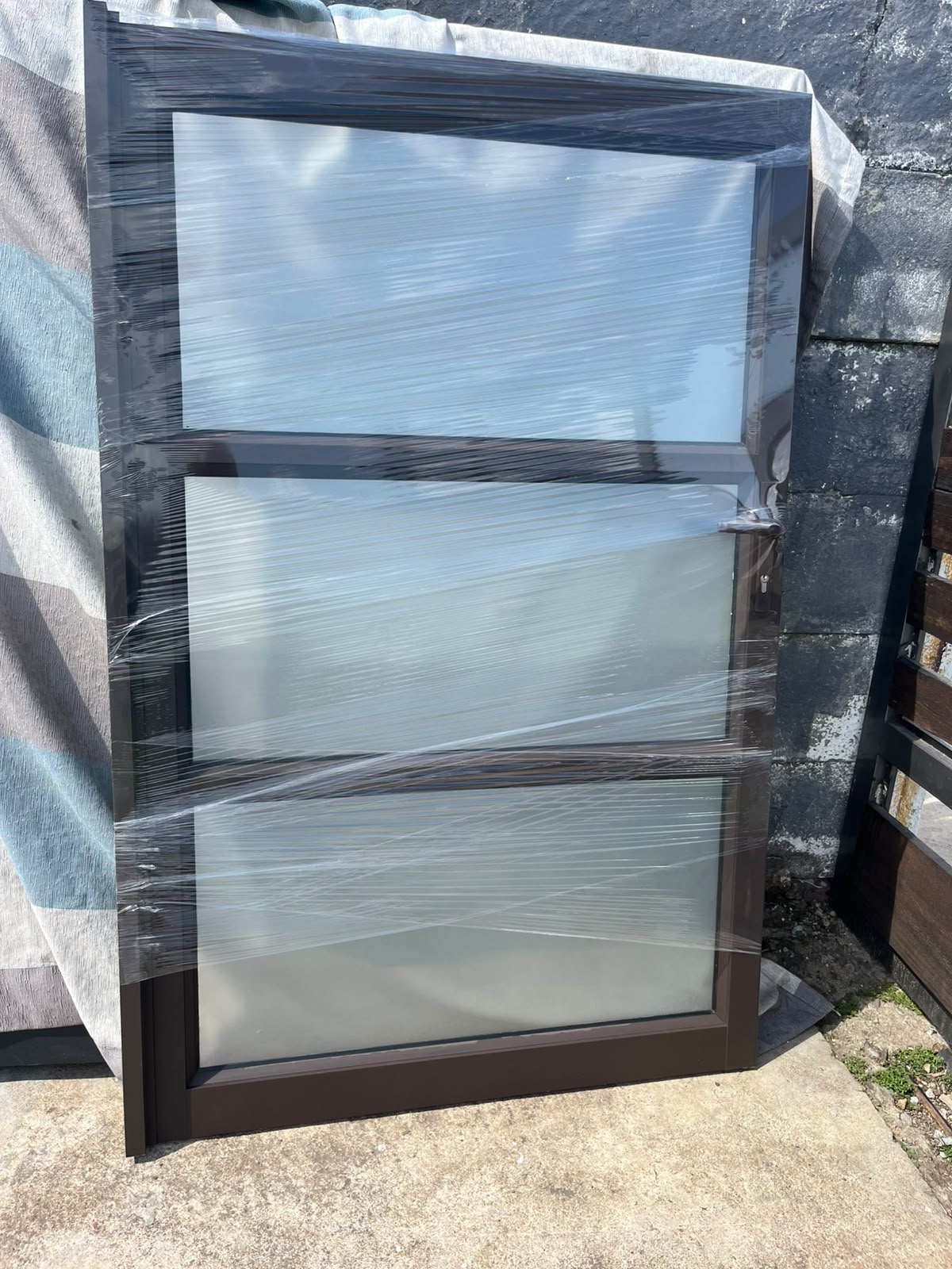 Modern Glass Steel Sliding Gate