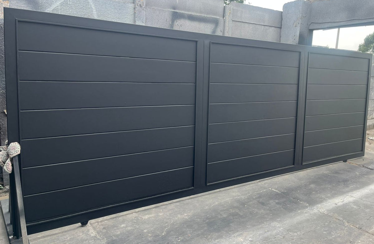 Ashwood Horizontal slat gate